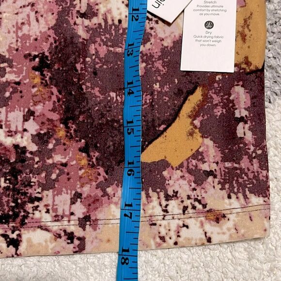 NWT- Calvin Klein- L - Picture 4 of 7